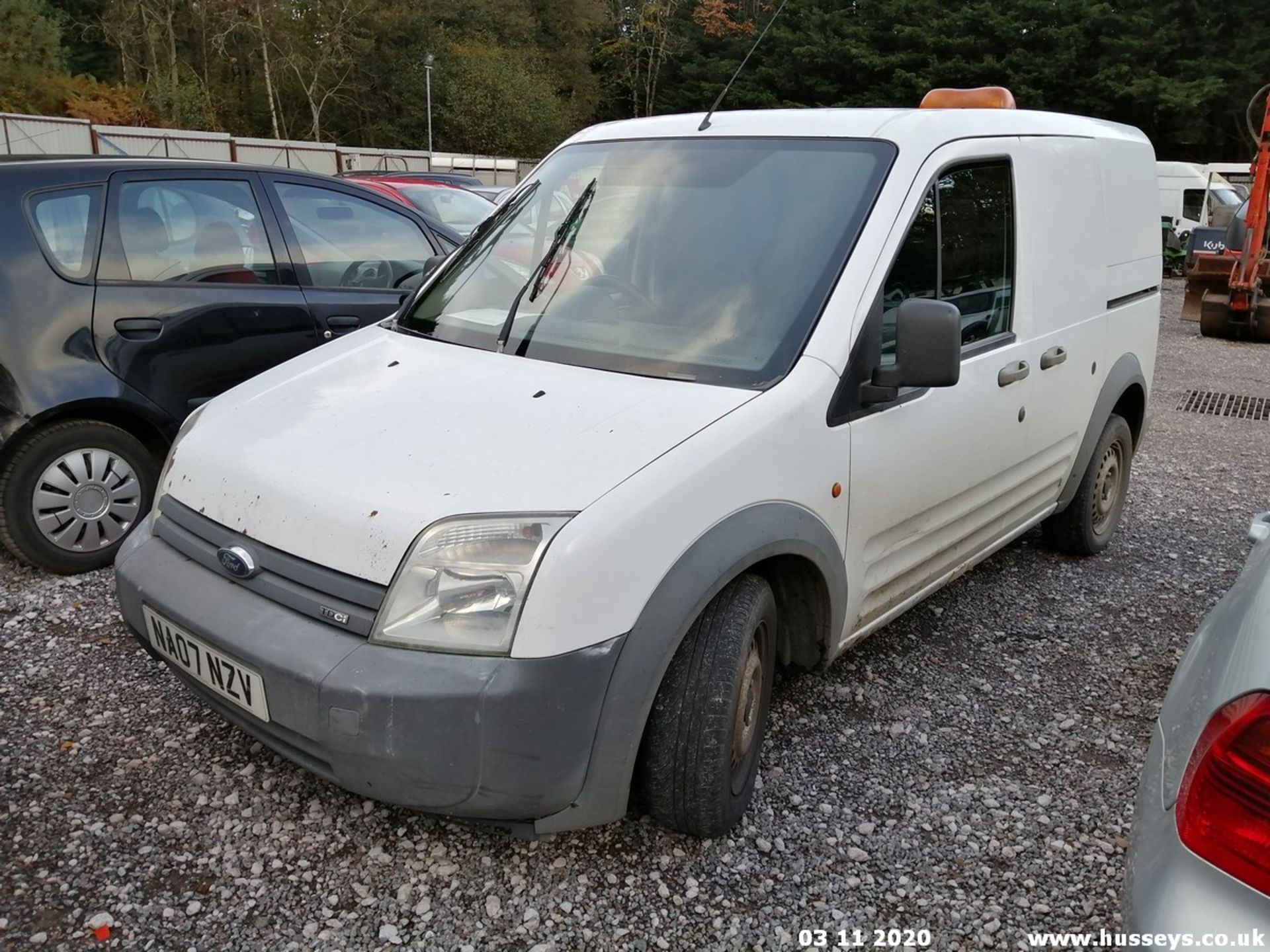 07/07 FORD TRANSIT CONN T200 75 - 1753cc 5dr Van (White, 170k)