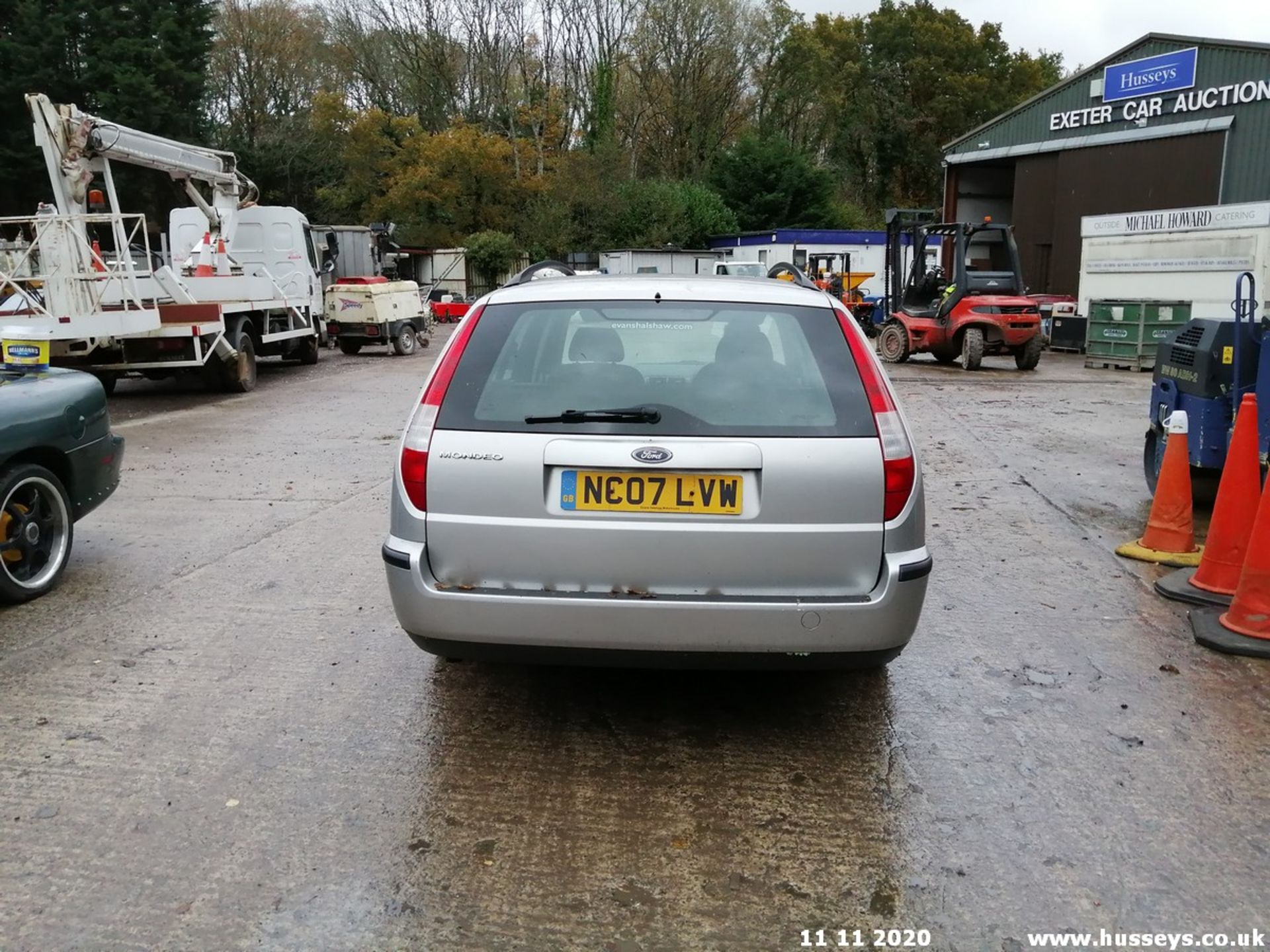 07/07 FORD MONDEO LX - 1798cc 5dr Estate (Silver, 105k) - Image 8 of 12