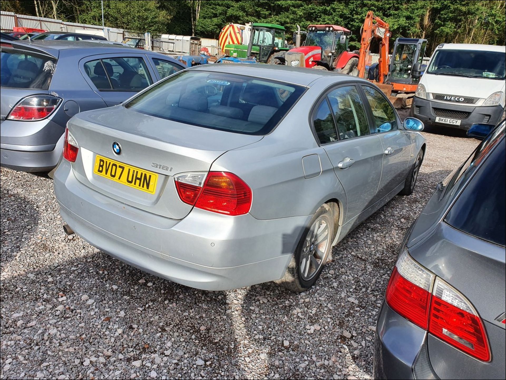 07/07 BMW 318I SE - 1995cc 4dr Saloon (Silver, 114k) - Image 2 of 8