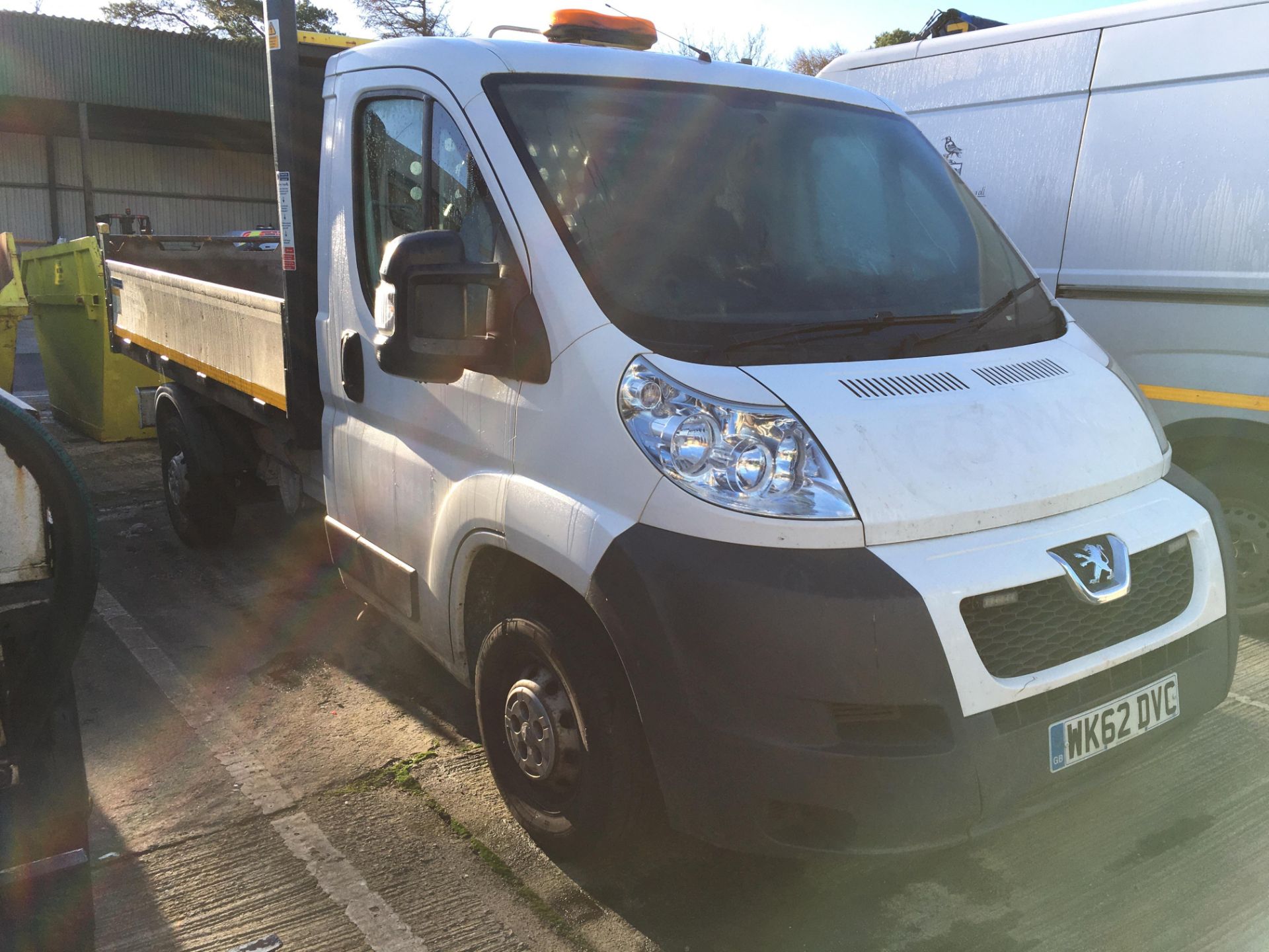 13/62 PEUGEOT BOXER 335 L2 HDI - 2198cc LOCATED OFFSITE 2dr Tipper (White, 87k)