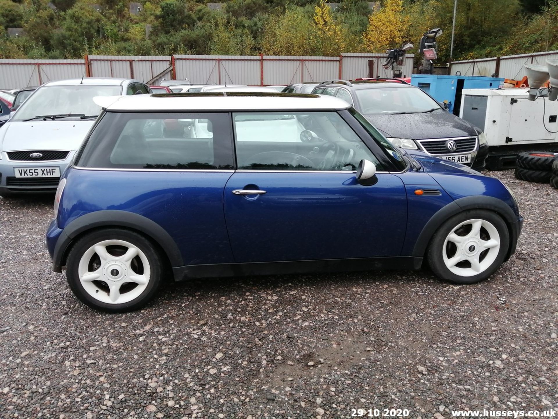 03/53 MINI MINI COOPER - 1598cc 3dr Hatchback (Blue, 98k) - Image 4 of 9