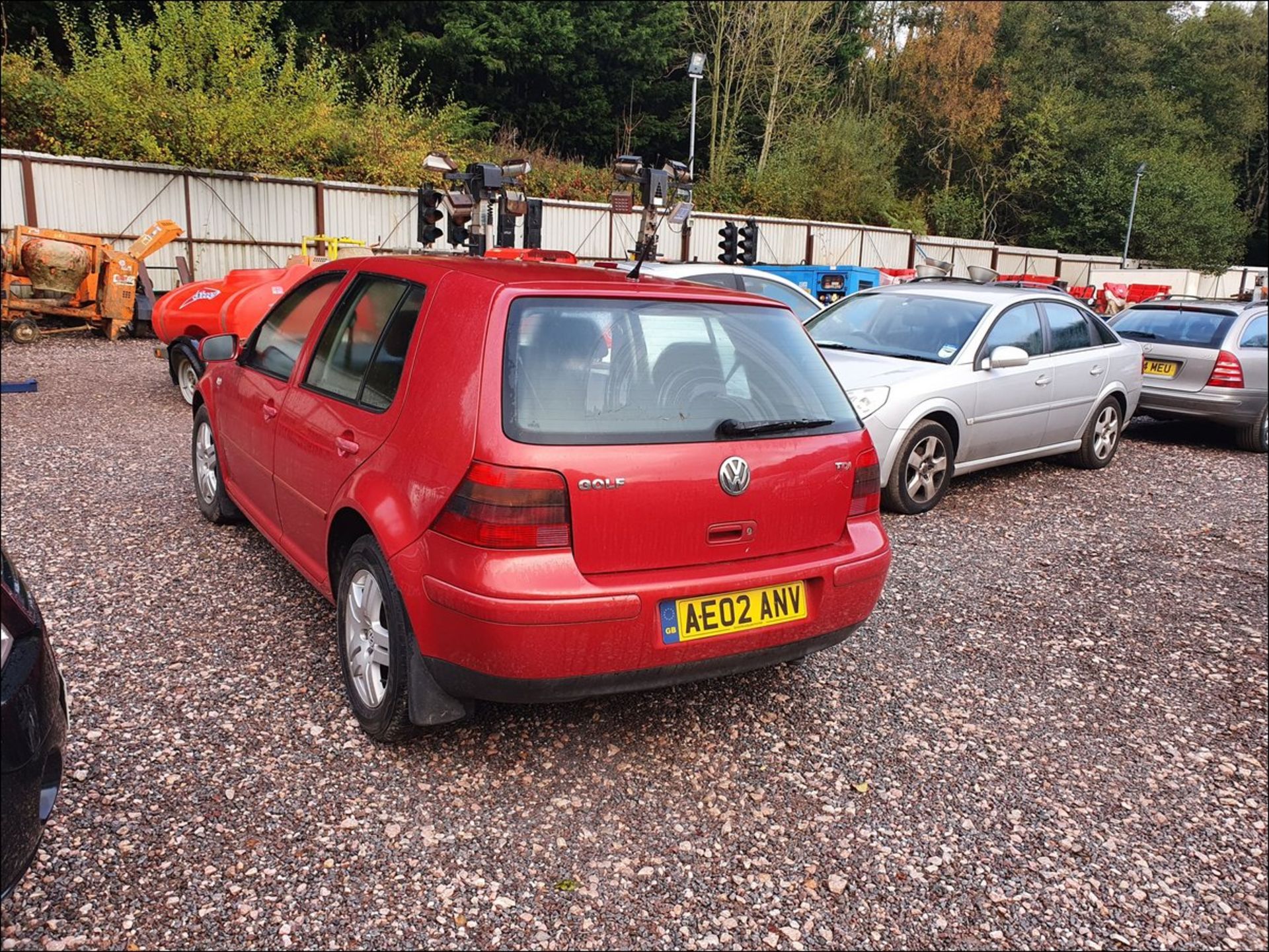 02/02 VOLKSWAGEN GOLF GT TDI - 1896cc 5dr Hatchback (Red, 165k) - Image 3 of 11