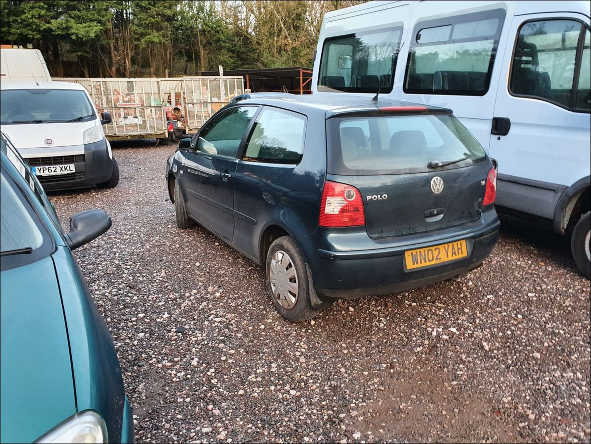 02/02 VOLKSWAGEN POLO S AUTO - 1300cc 3dr Hatchback (Green, 55k) - Image 3 of 9