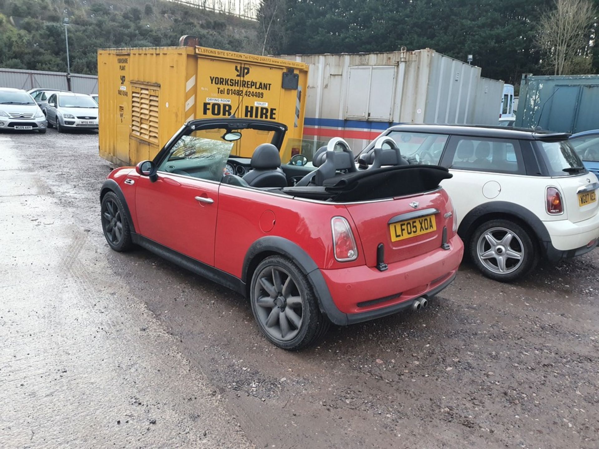 05/05 MINI MINI COOPER S AUTO - 1598cc 2dr Convertible (Red, 68k) - Image 4 of 11