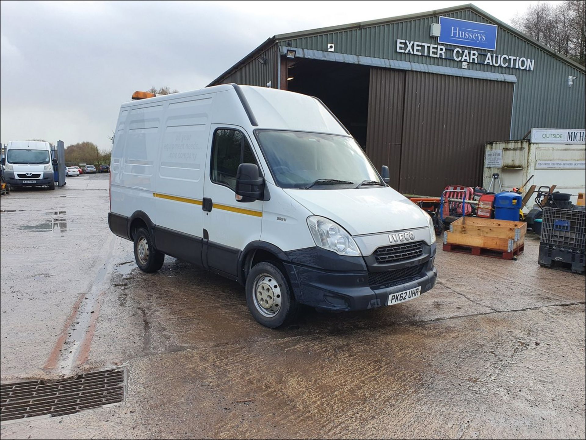 12/62 IVECO DAILY 35S11 SWB - 2287cc Van (White, 69k) - Image 2 of 8