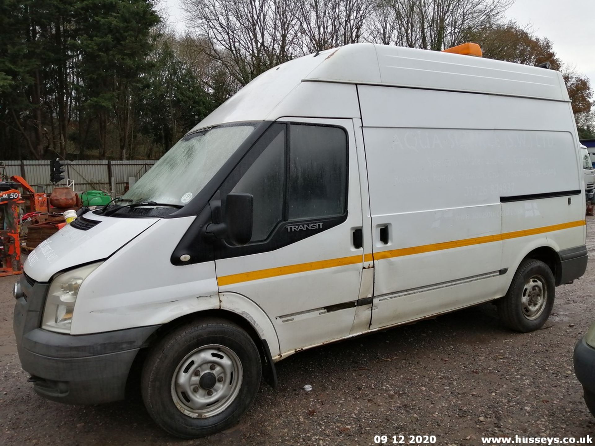 08/57 FORD TRANSIT 100 T350M RWD - 2402cc Van (White, 144k)