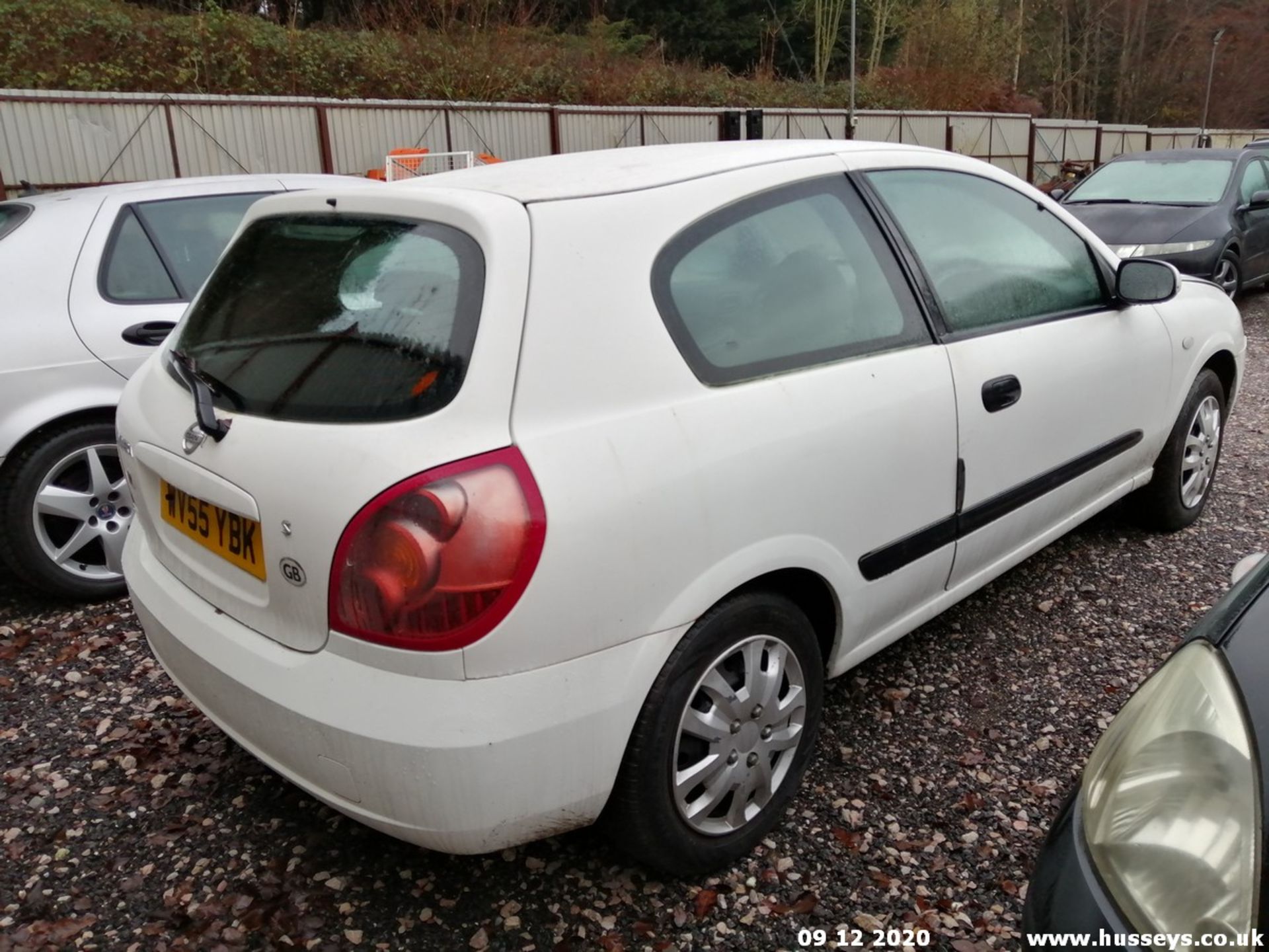 05/55 NISSAN ALMERA S - 1497cc 3dr Hatchback (White, 135k) - Image 4 of 9