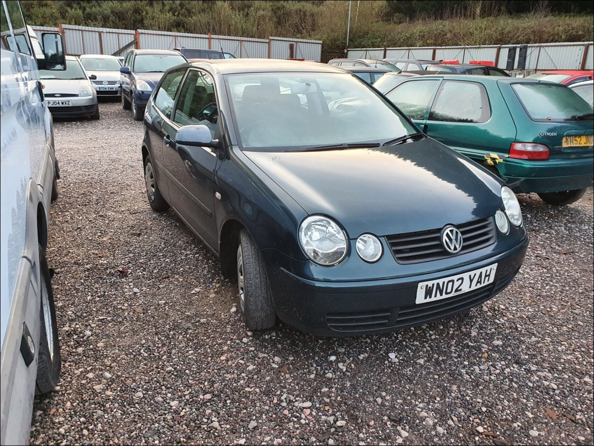 02/02 VOLKSWAGEN POLO S AUTO - 1300cc 3dr Hatchback (Green, 55k) - Image 4 of 9