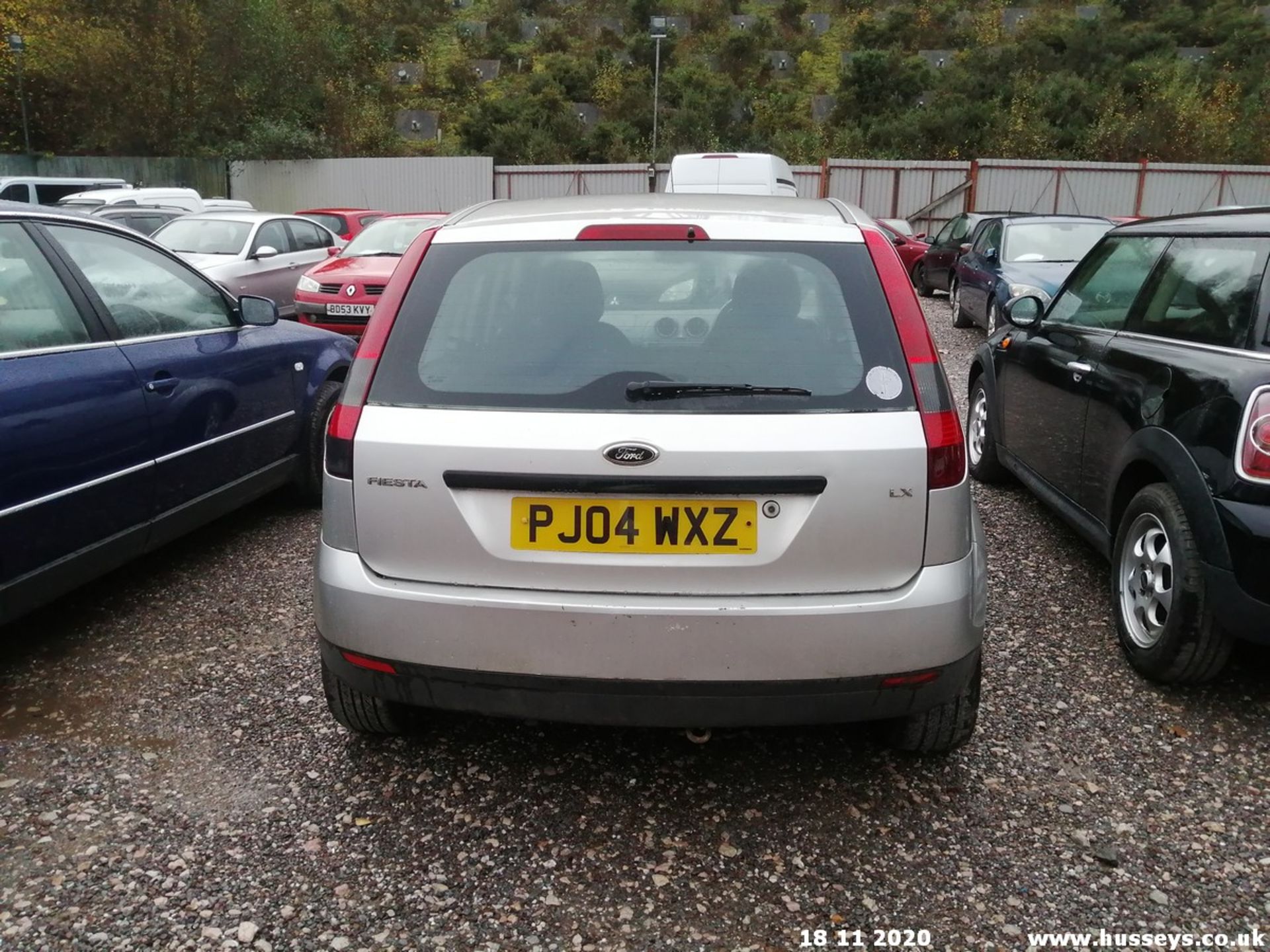 04/04 FORD FIESTA LX - 1242cc 5dr Hatchback (Silver, 115k) - Image 7 of 10