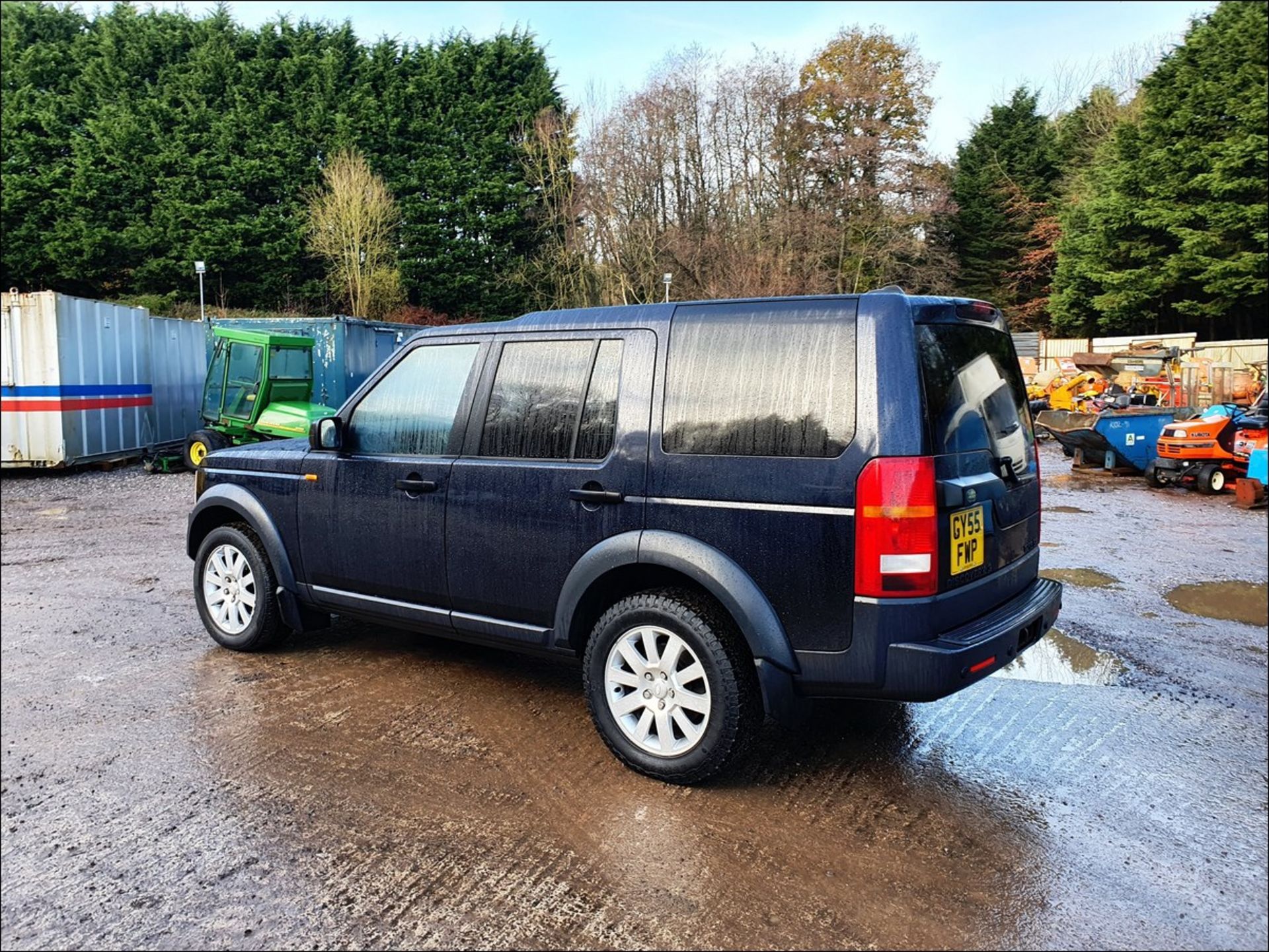 05/55 LAND ROVER DISCOVERY 3 TDV6 SE AUTO - 2720cc 5dr Estate (Blue, 235k) - Image 2 of 11