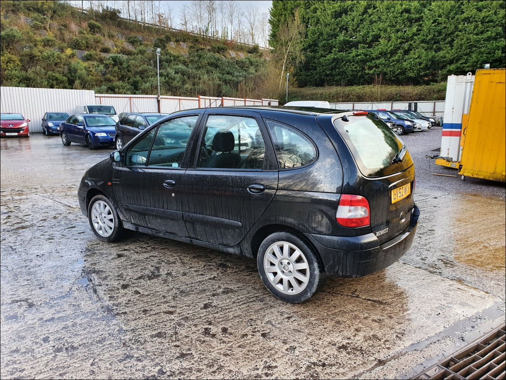 02/52 RENAULT MEGANE SCENIC FIDJI 16V - 1598cc 5dr MPV (Black, 151k) - Image 5 of 13