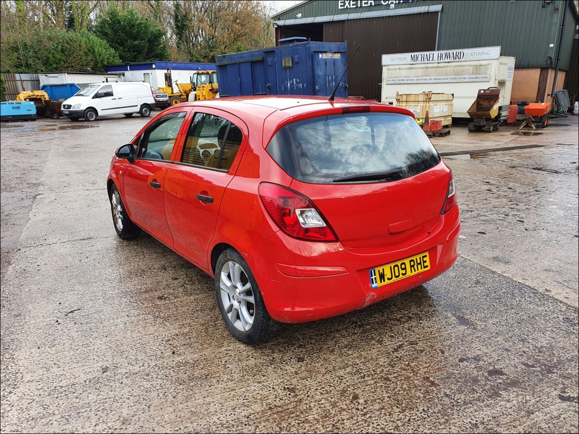 09/09 VAUXHALL CORSA ACTIVE ECOFLEX CDTI - 1248cc 5dr Hatchback (Red, 138k) - Image 6 of 12