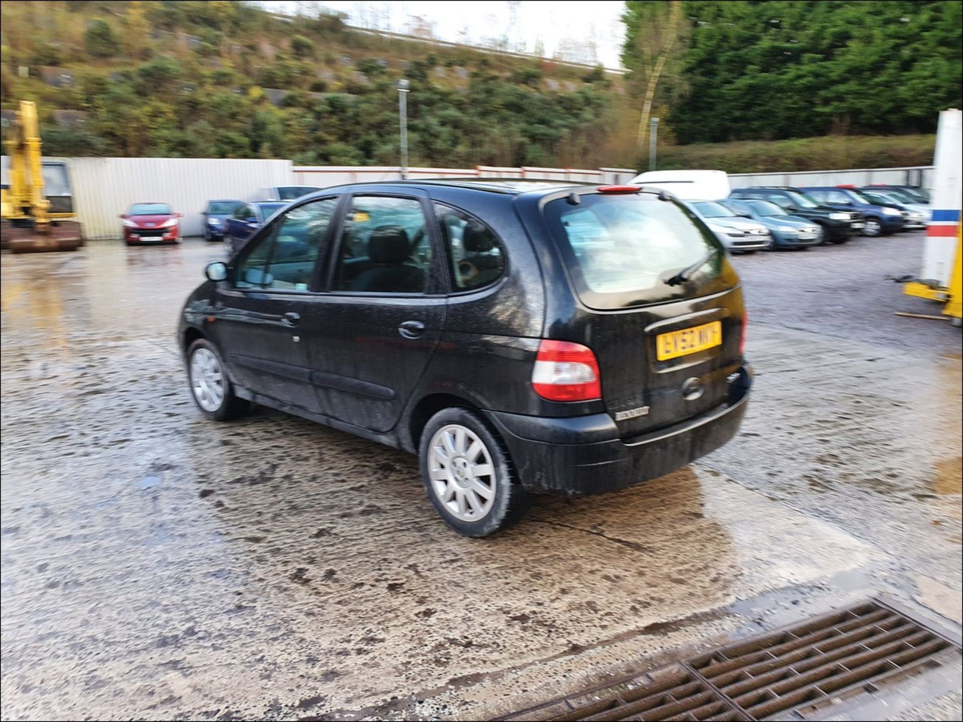 02/52 RENAULT MEGANE SCENIC FIDJI 16V - 1598cc 5dr MPV (Black, 151k) - Image 6 of 13