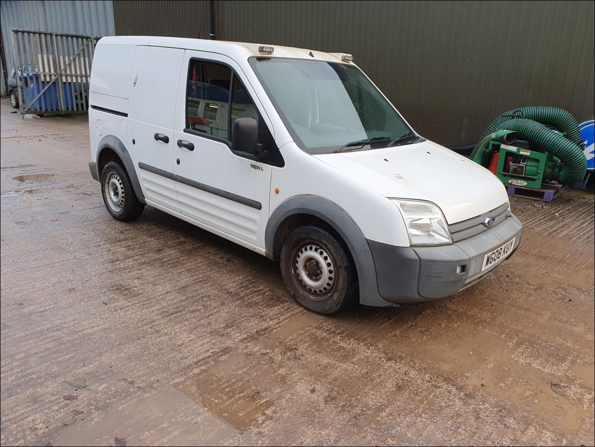 08/08 FORD TRANSIT CONN T200 L75 - 1753cc 6dr Van (White, 68k) - Image 6 of 11