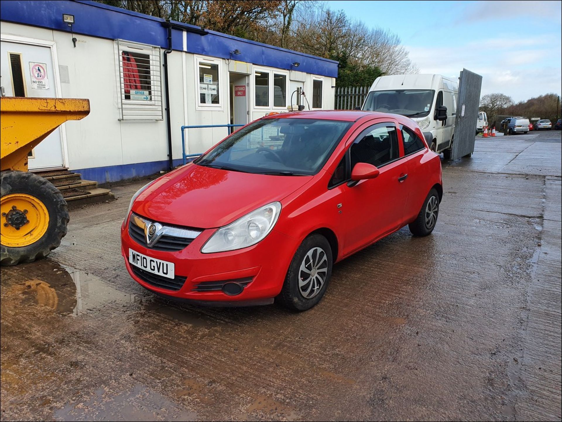 10/10 VAUXHALL CORSA S ECOFLEX - 998cc 3dr Hatchback (Red, 133k) - Image 2 of 9