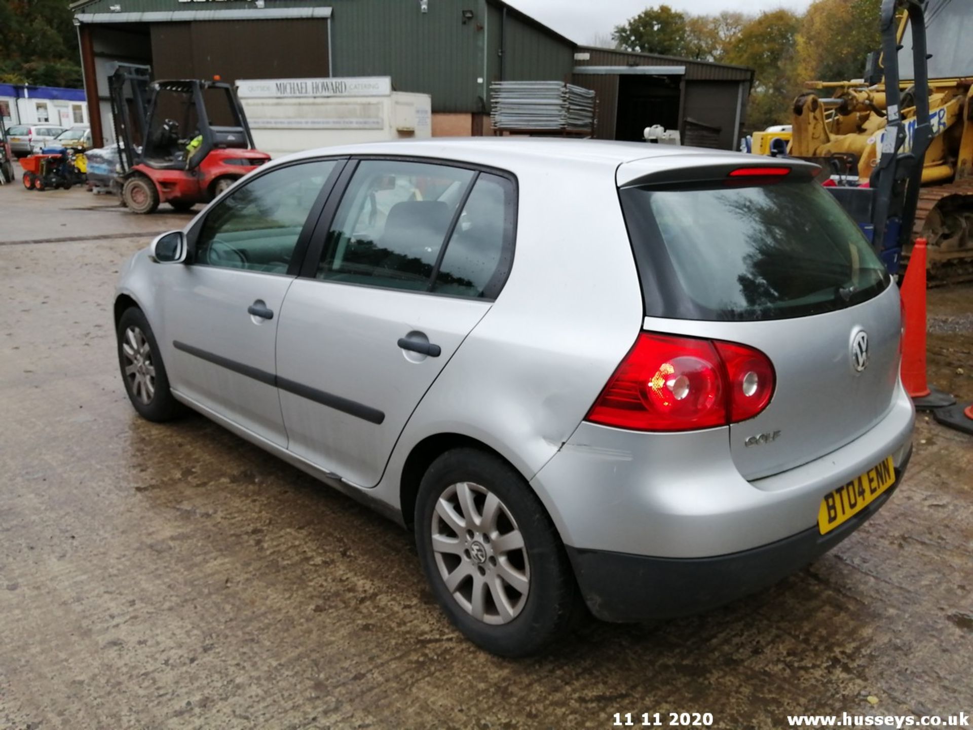 04/04 VOLKSWAGEN GOLF S - 1390cc 5dr Hatchback (Silver, 136k) - Image 7 of 14