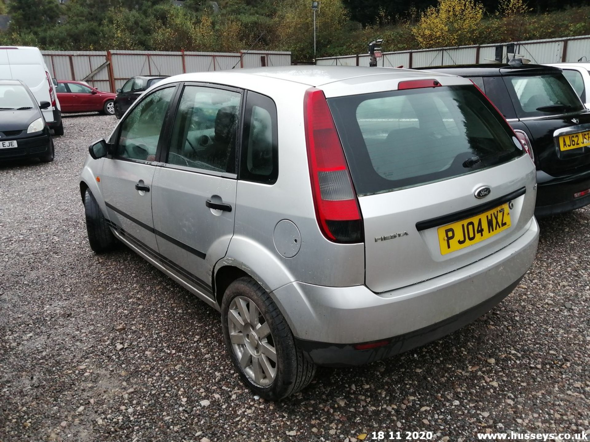 04/04 FORD FIESTA LX - 1242cc 5dr Hatchback (Silver, 115k) - Image 4 of 10