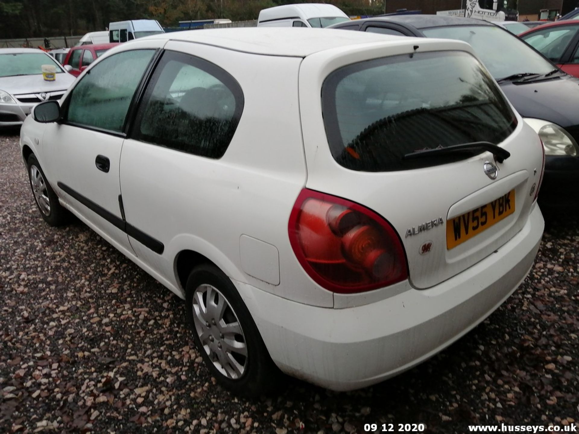 05/55 NISSAN ALMERA S - 1497cc 3dr Hatchback (White, 135k) - Image 5 of 9