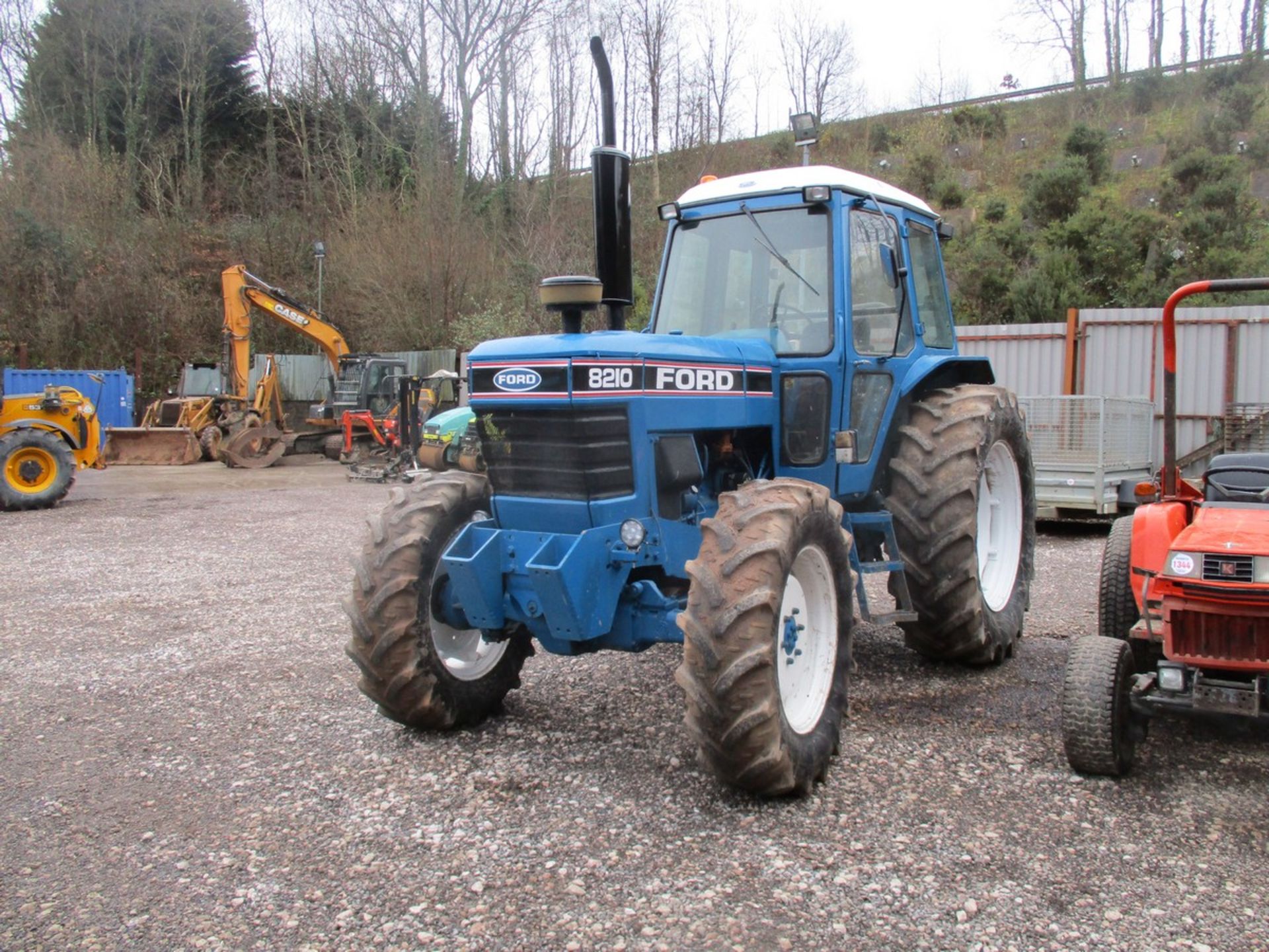 FORD 8210 4WD TRACTOR 2561HRS PEG 206X - Image 2 of 5