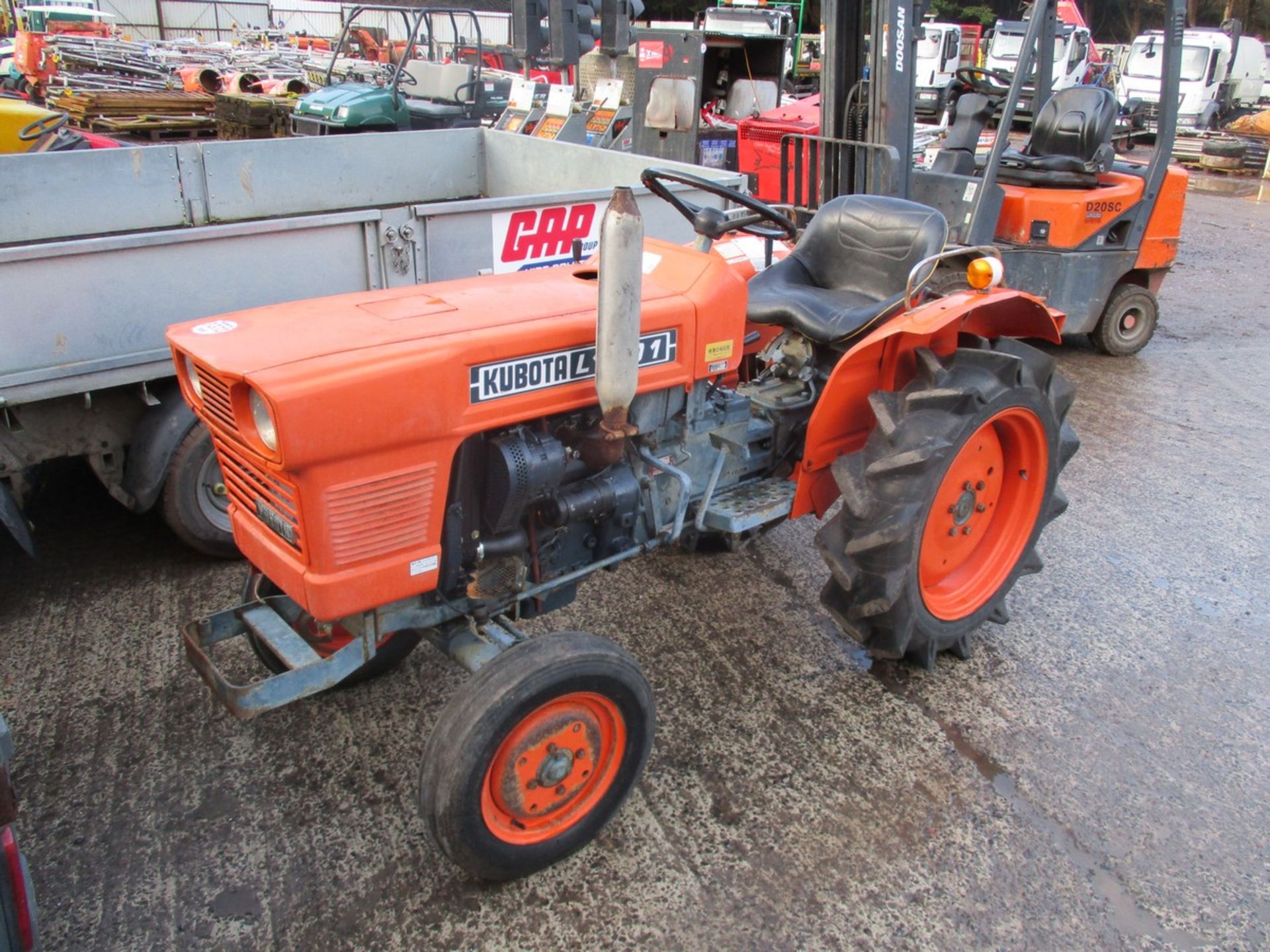 KUBOTA L1501 COMPACT TRACTOR 939HRS RUN DRIVE