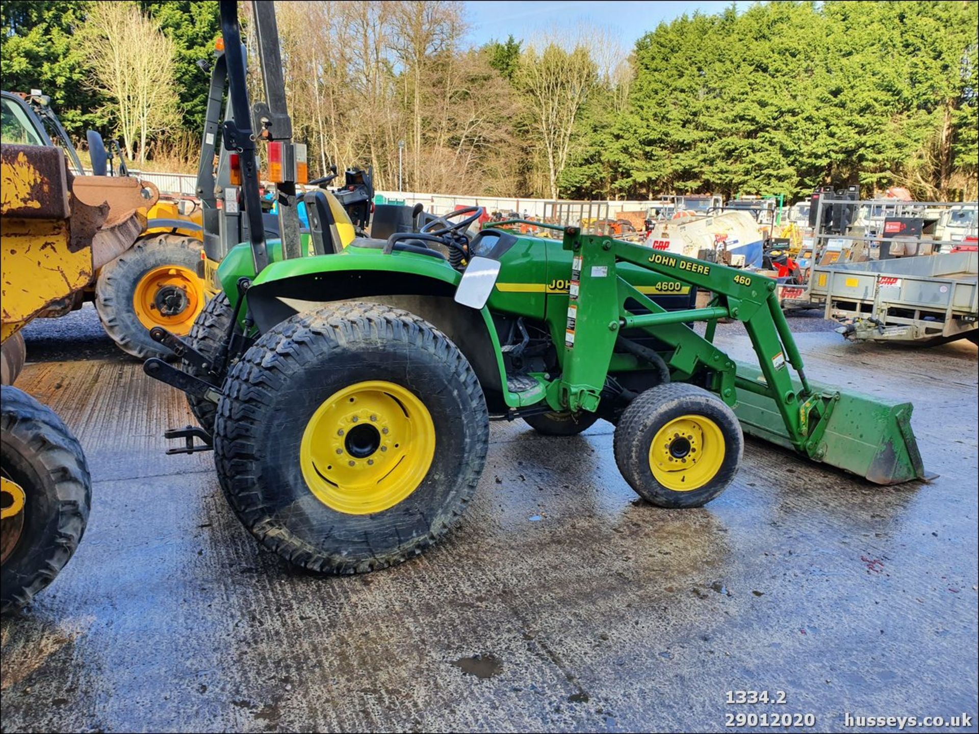 JOHN DEERE 4600 COMPACT TRACTOR C/W LOADER 4700HRS - Image 3 of 5