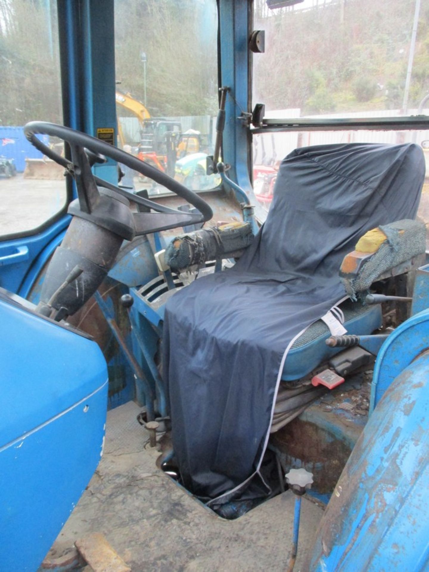 FORD 8210 4WD TRACTOR 2561HRS PEG 206X - Image 4 of 5