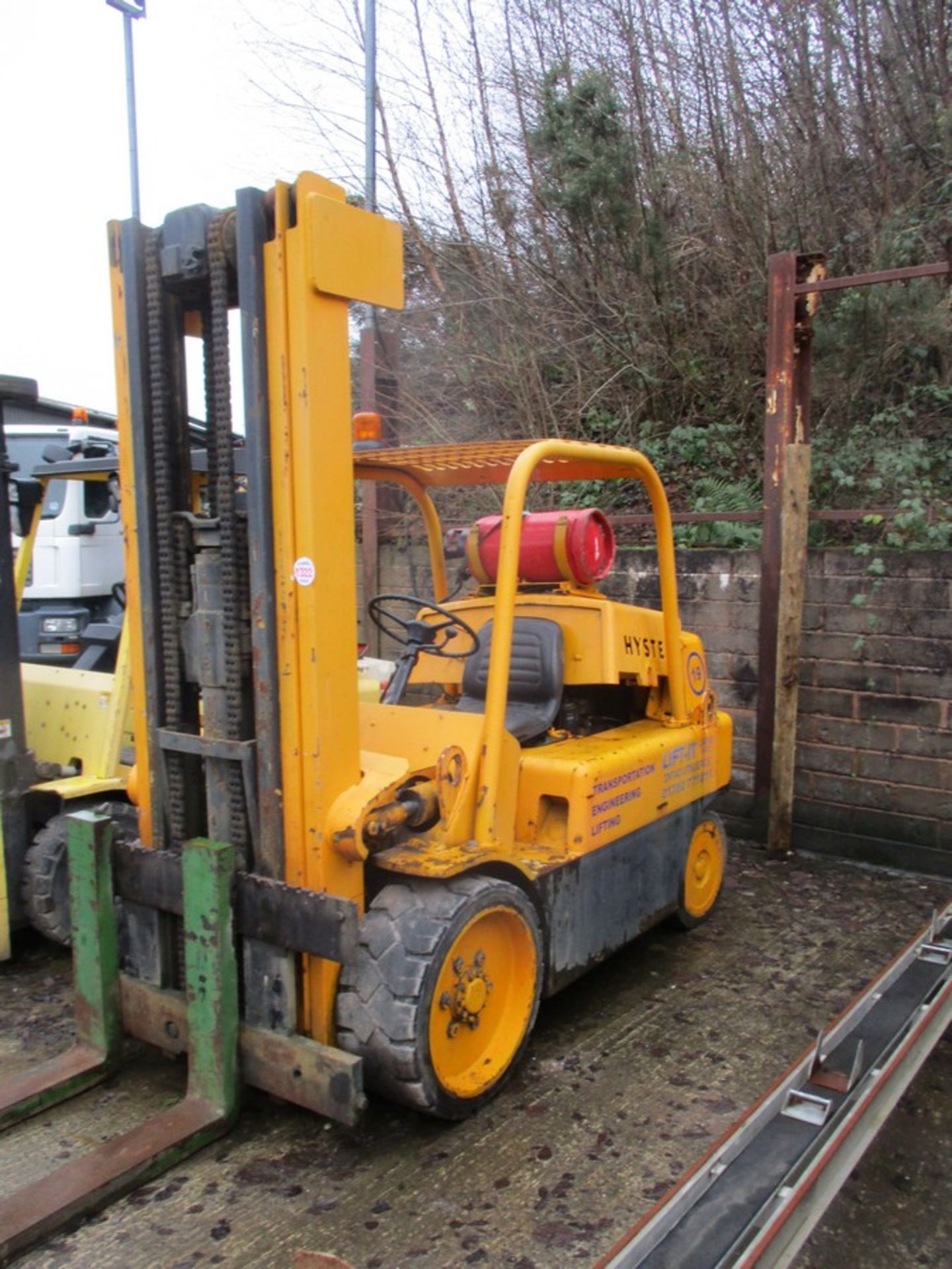 HYSTER 7 TON GAS FORKLIFT - Image 2 of 3