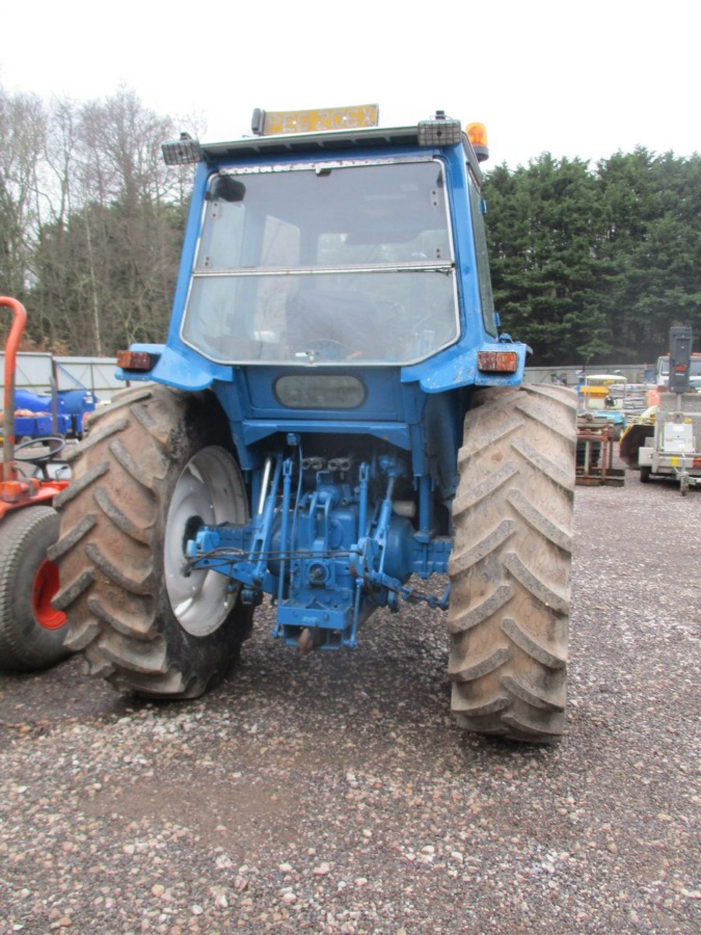 FORD 8210 4WD TRACTOR 2561HRS PEG 206X - Image 3 of 5