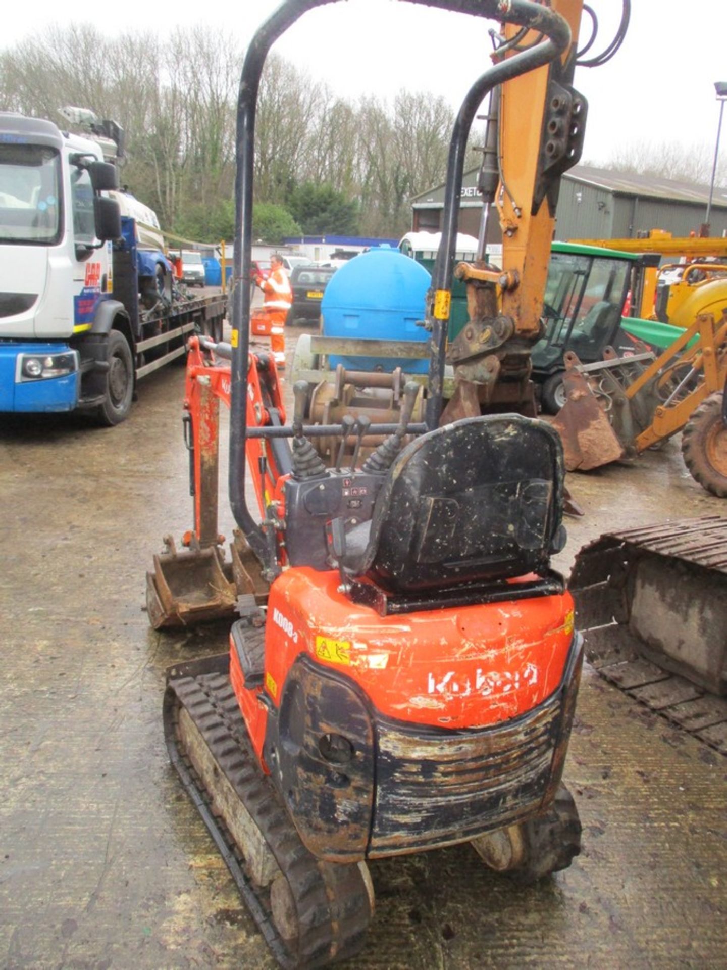 KUBOTA K008 3 MICRO DIGGER C/W 3 BUCKETS 2014 1652HRS RUNS DRIVES DIGS - Image 4 of 5