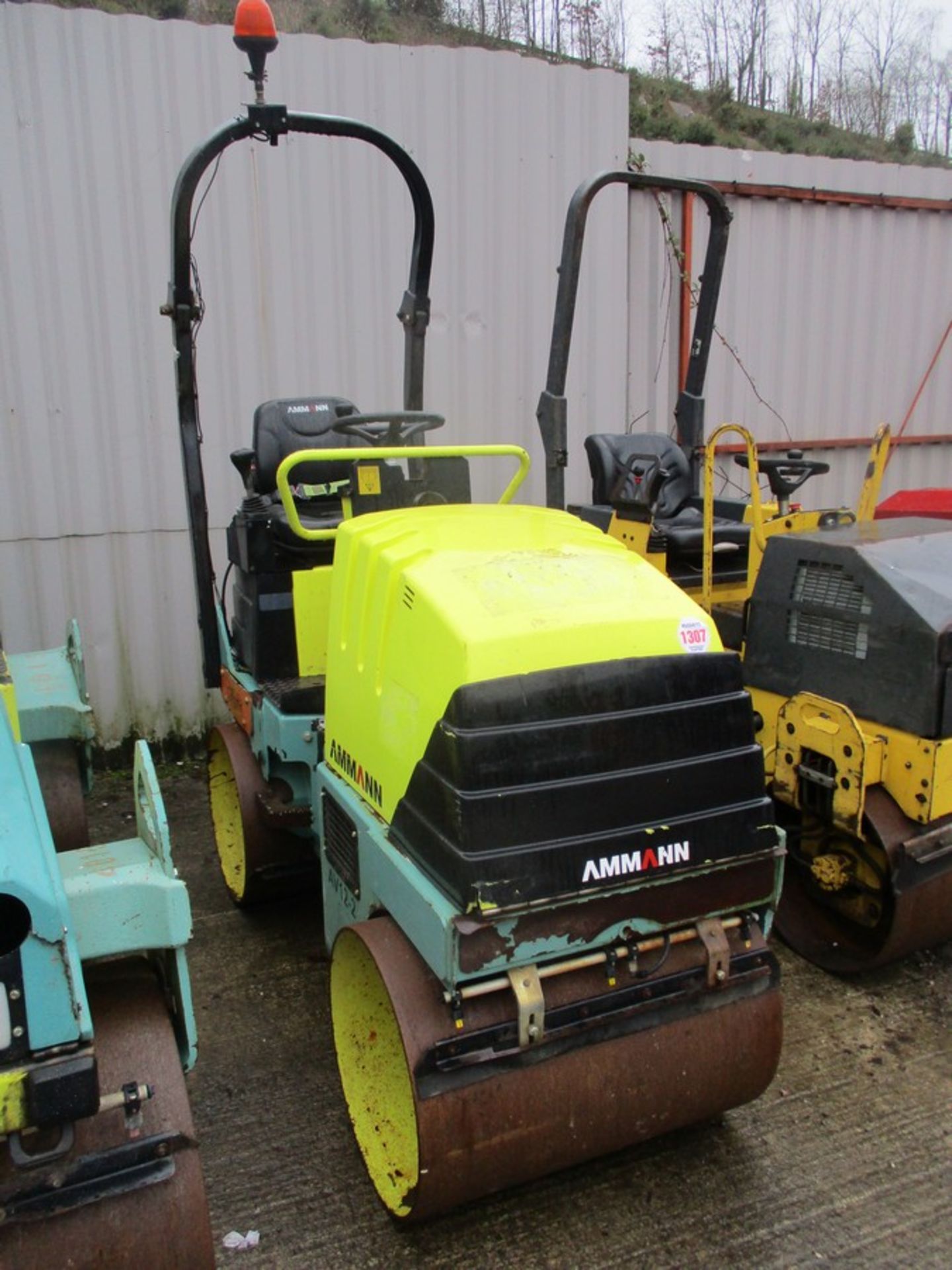 AMMANN AV12-2 TWIN DRUM ROLLER YR 2011 606HRS RUNS DRIVES VIBRATE - Image 2 of 4