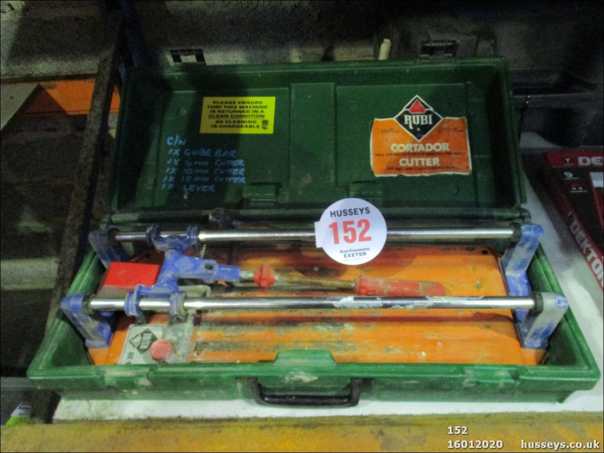 TILE CUTTER