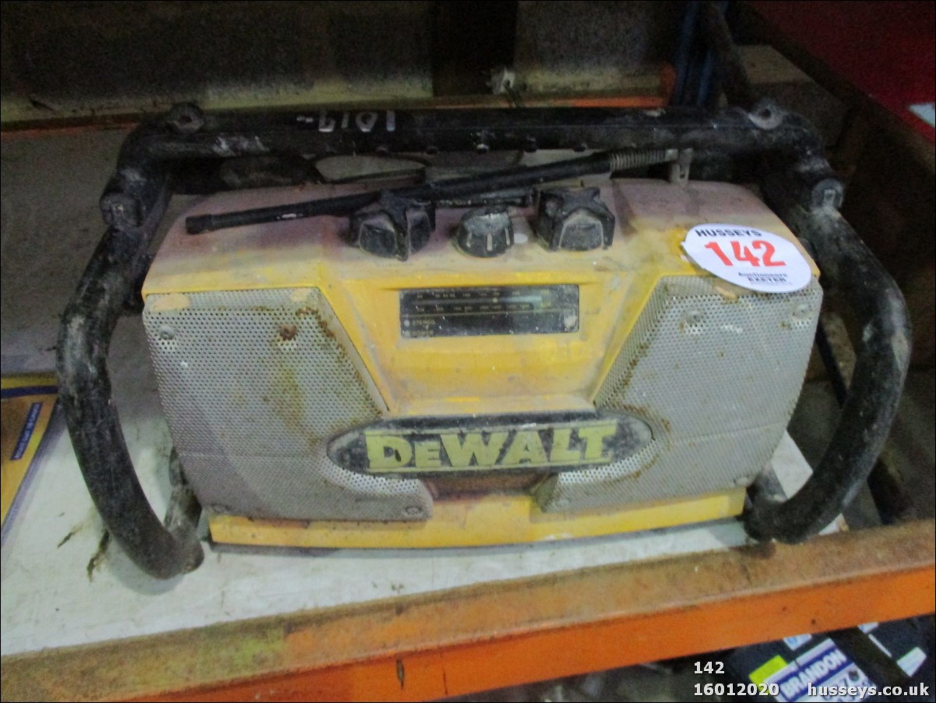 DEWALT RADIO