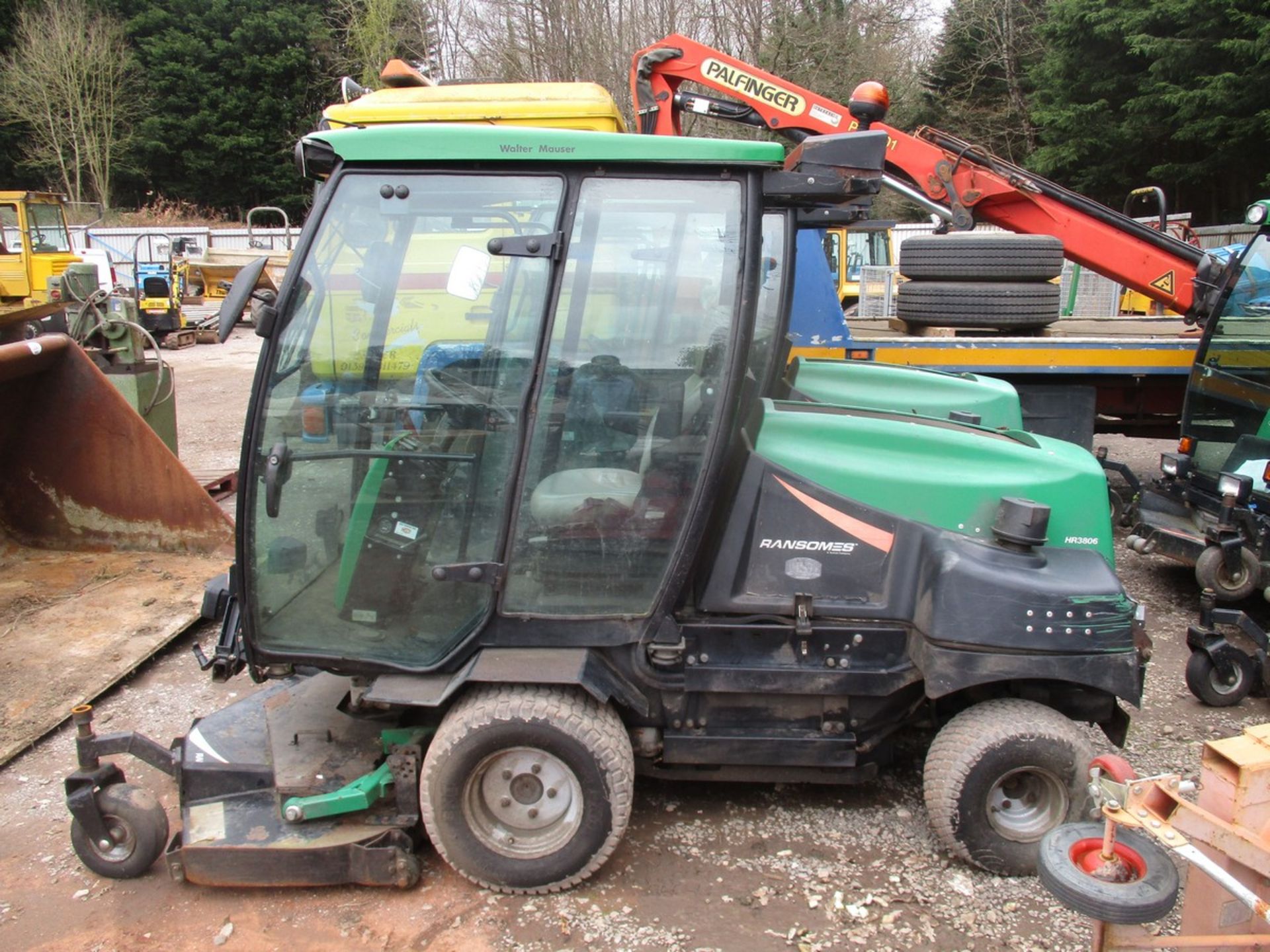 RANSOMES HR3806 OUTFRONT MOWER WA12 EBV - Image 2 of 4