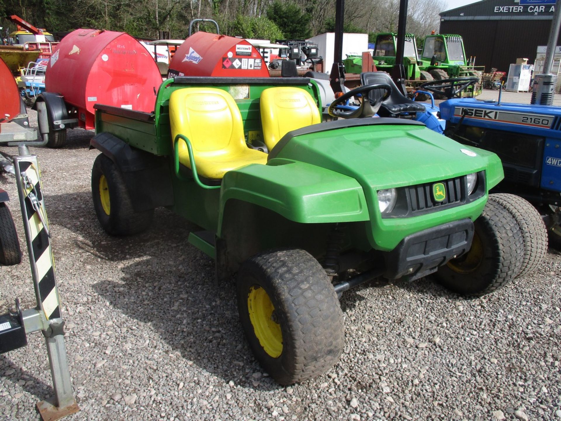 JOHN DEERE GATOR C/W CHARGER