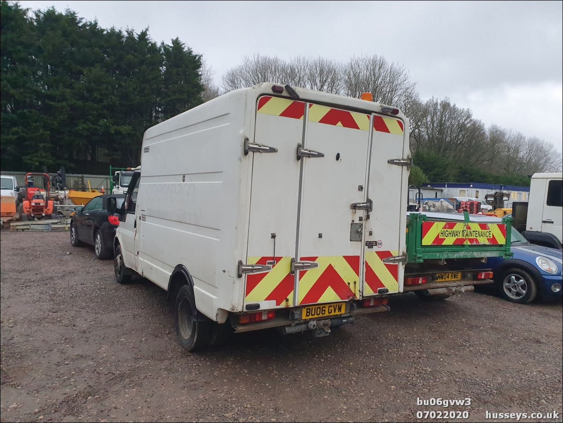 06/06 FORD TRANSIT 350 MWB TD 2.4 - Image 4 of 5