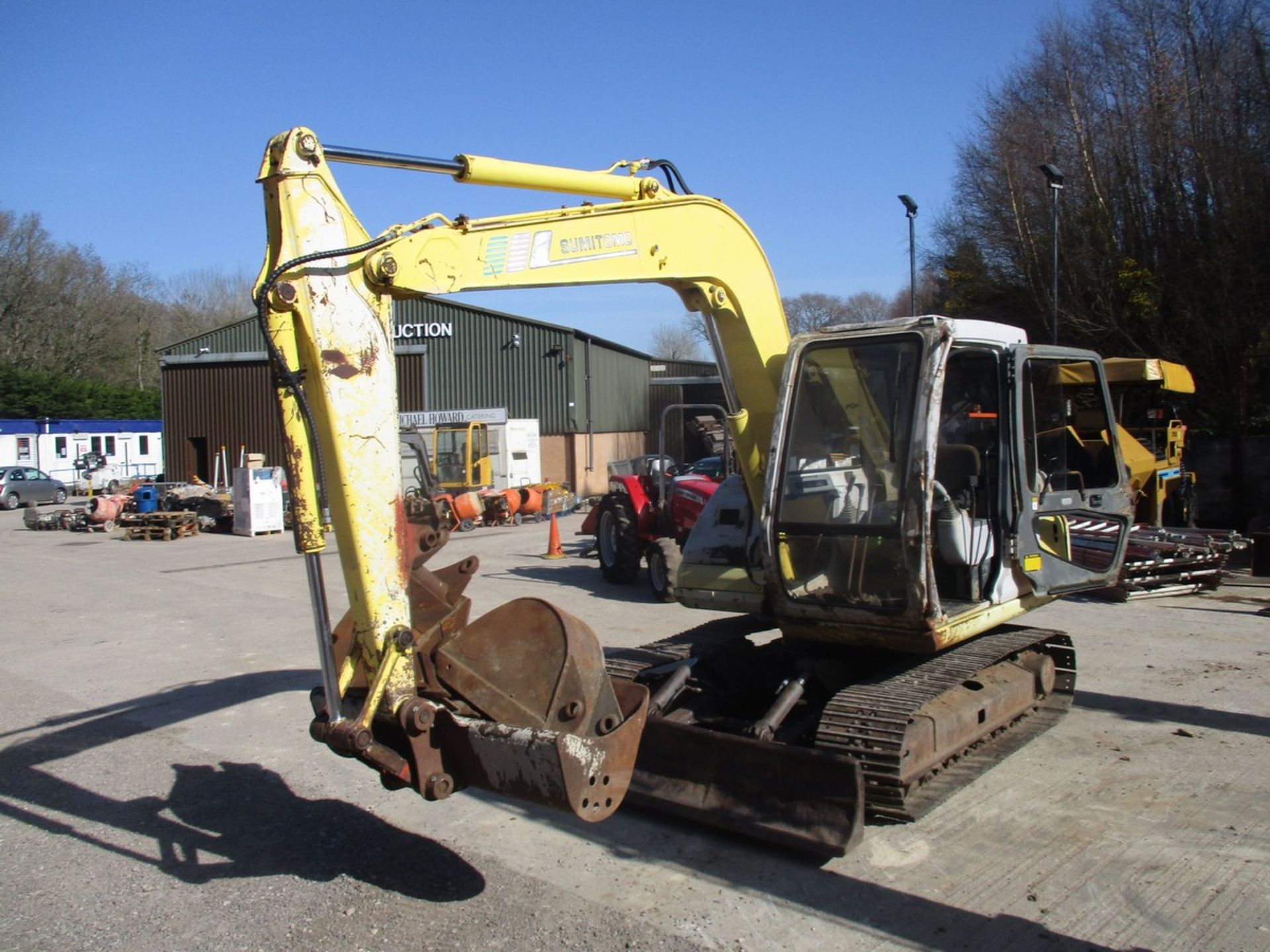 SUMITOMO 7 TON EXCAVATOR C/W 3 BUCKETS - Image 2 of 7