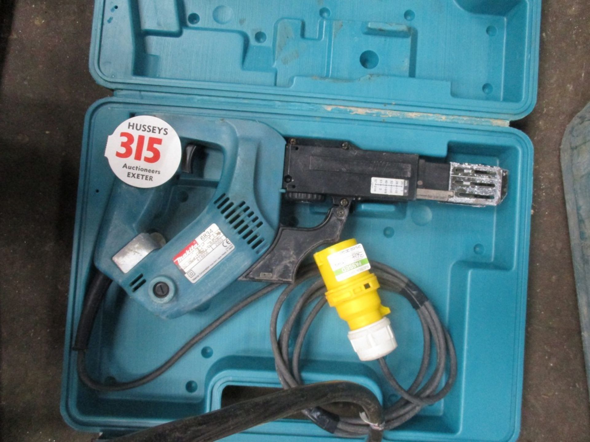 MAKITA SCREW GUN