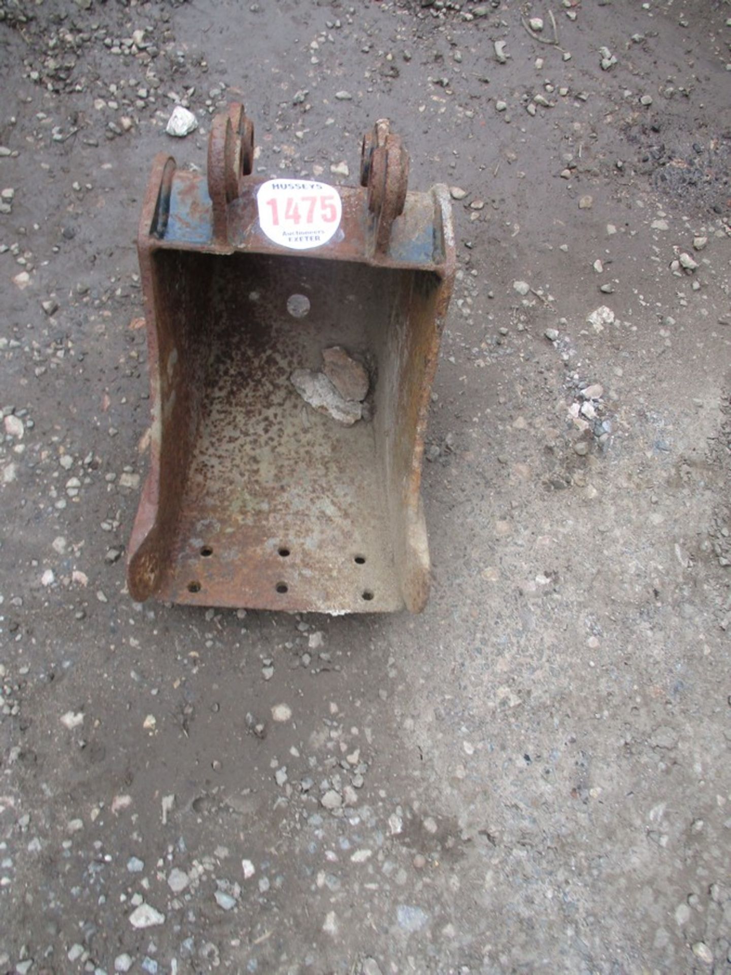 MINI DIGGER BUCKET