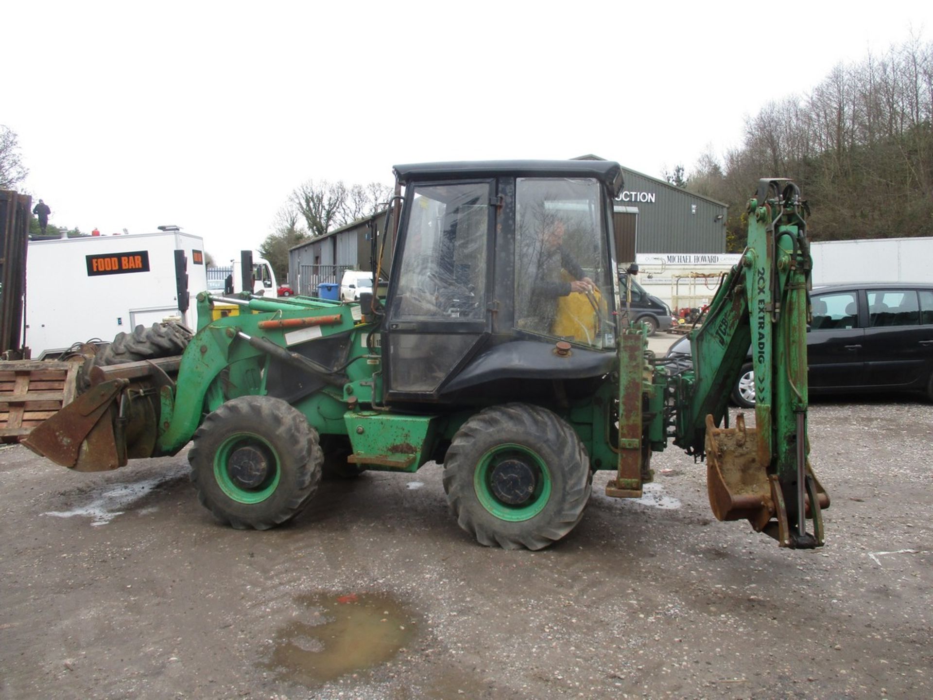 JCB 2CX EXTRADIG WHEEL DIGGER C/W BACK ACTOR 3 BUCKETS & SPARE WHEEL 4421HRS 2000 - Image 6 of 8