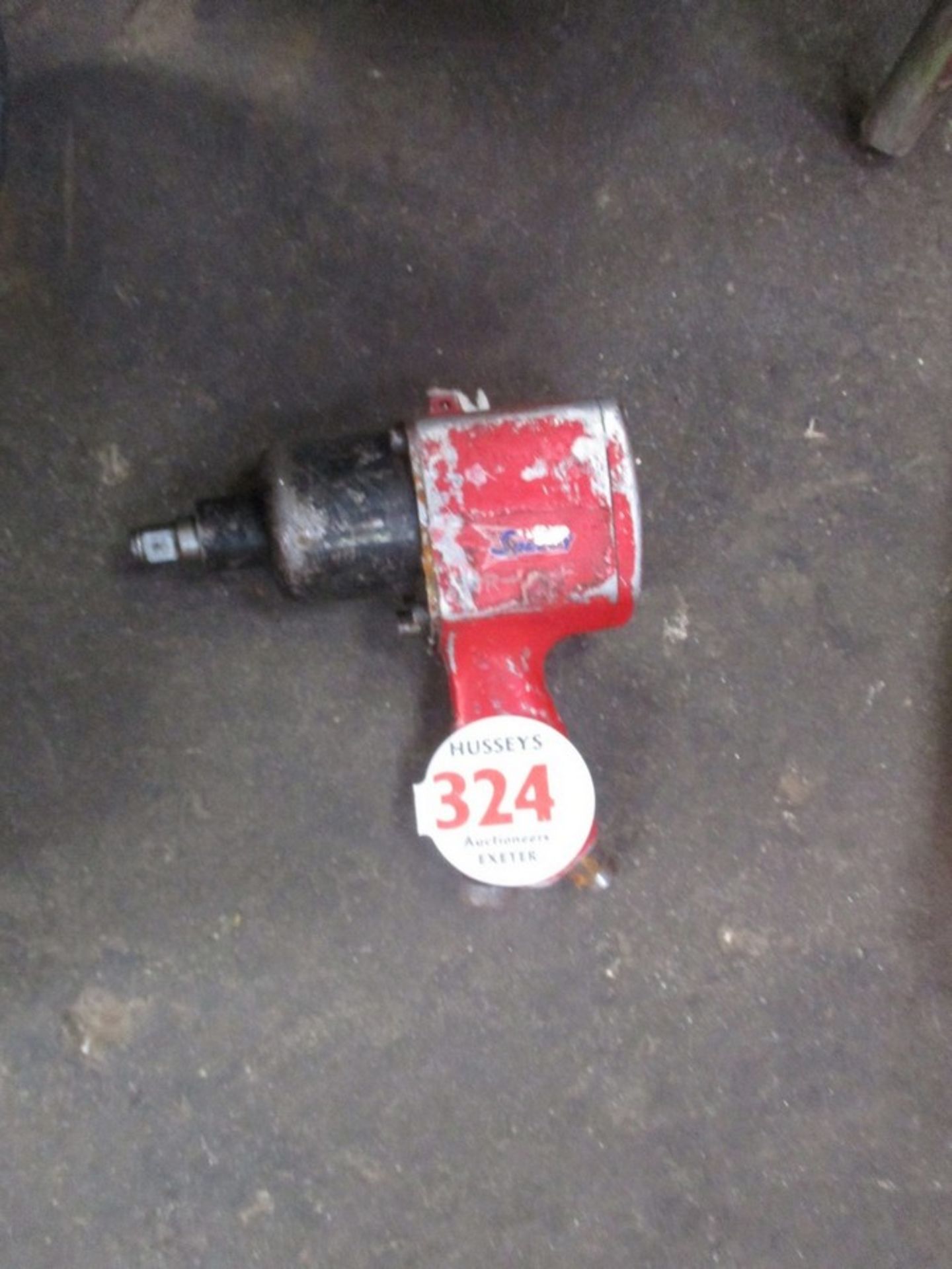 IMPACT WRENCH