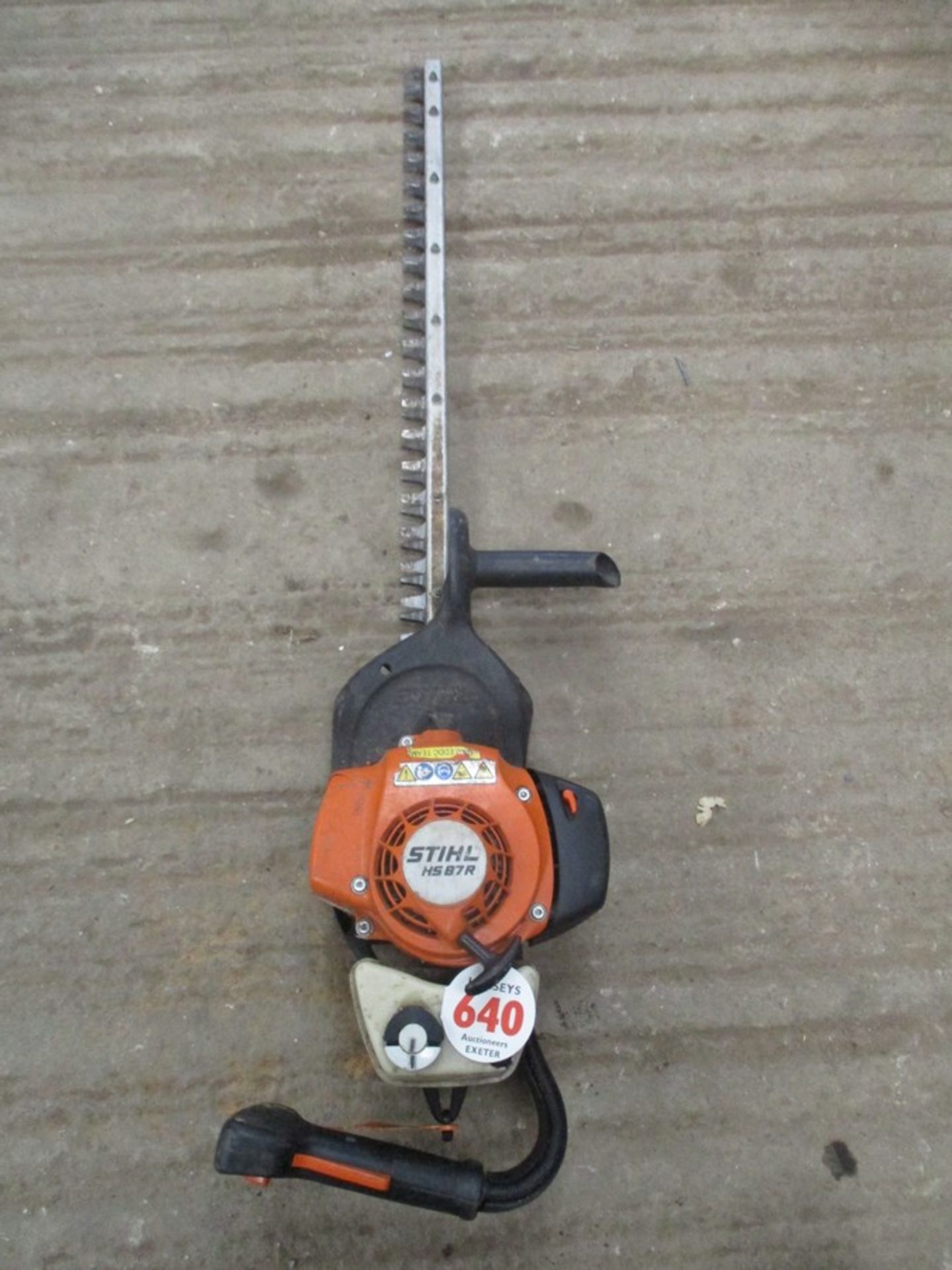 STIHL HEDGE TRIMMER D282