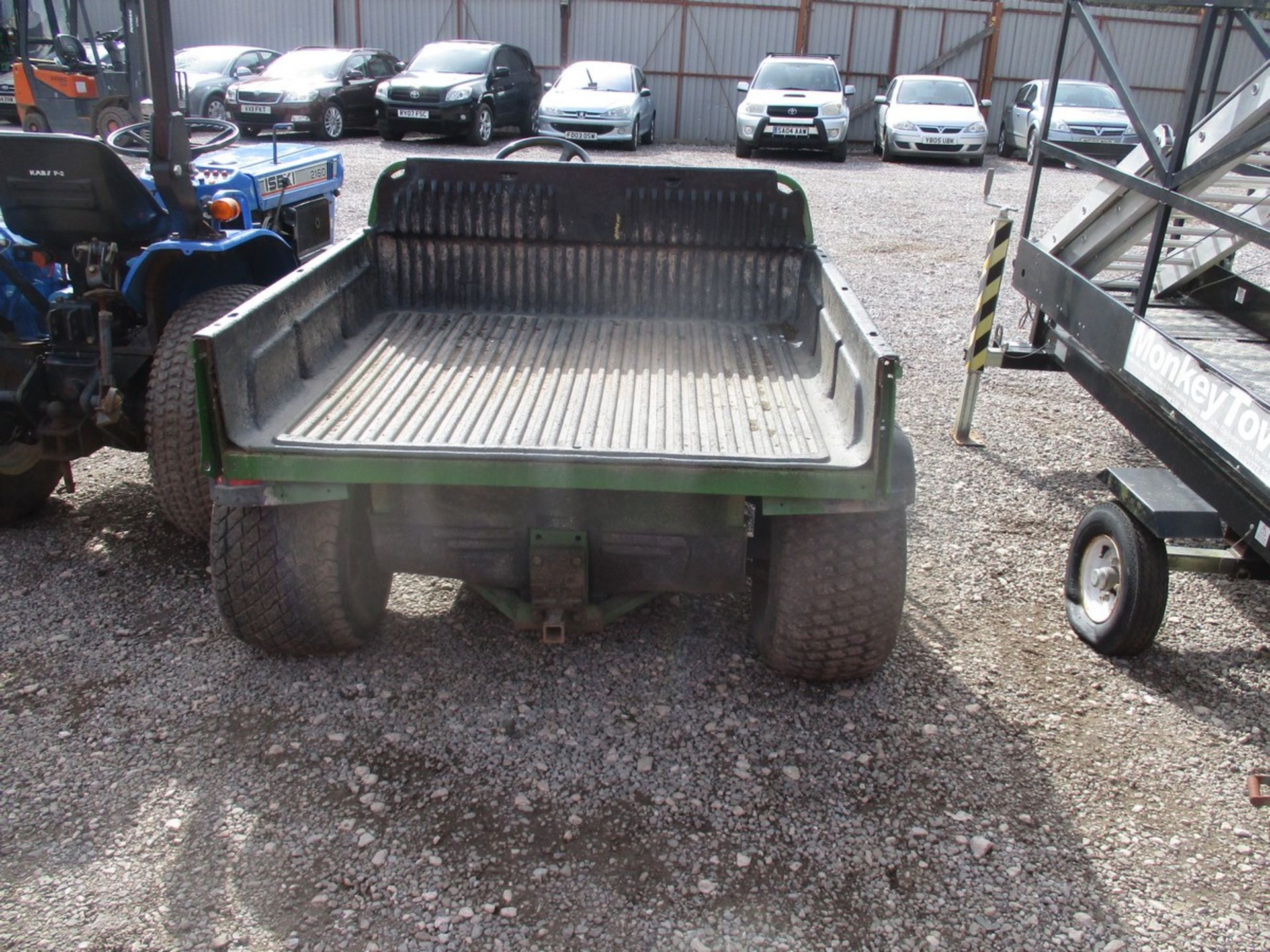 JOHN DEERE GATOR C/W CHARGER - Image 3 of 4