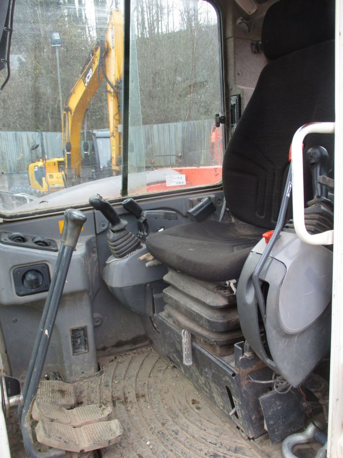 KUBOTA KX080-3 EXCAVATOR 2009 C/W 2 BUCKETS - Image 6 of 8