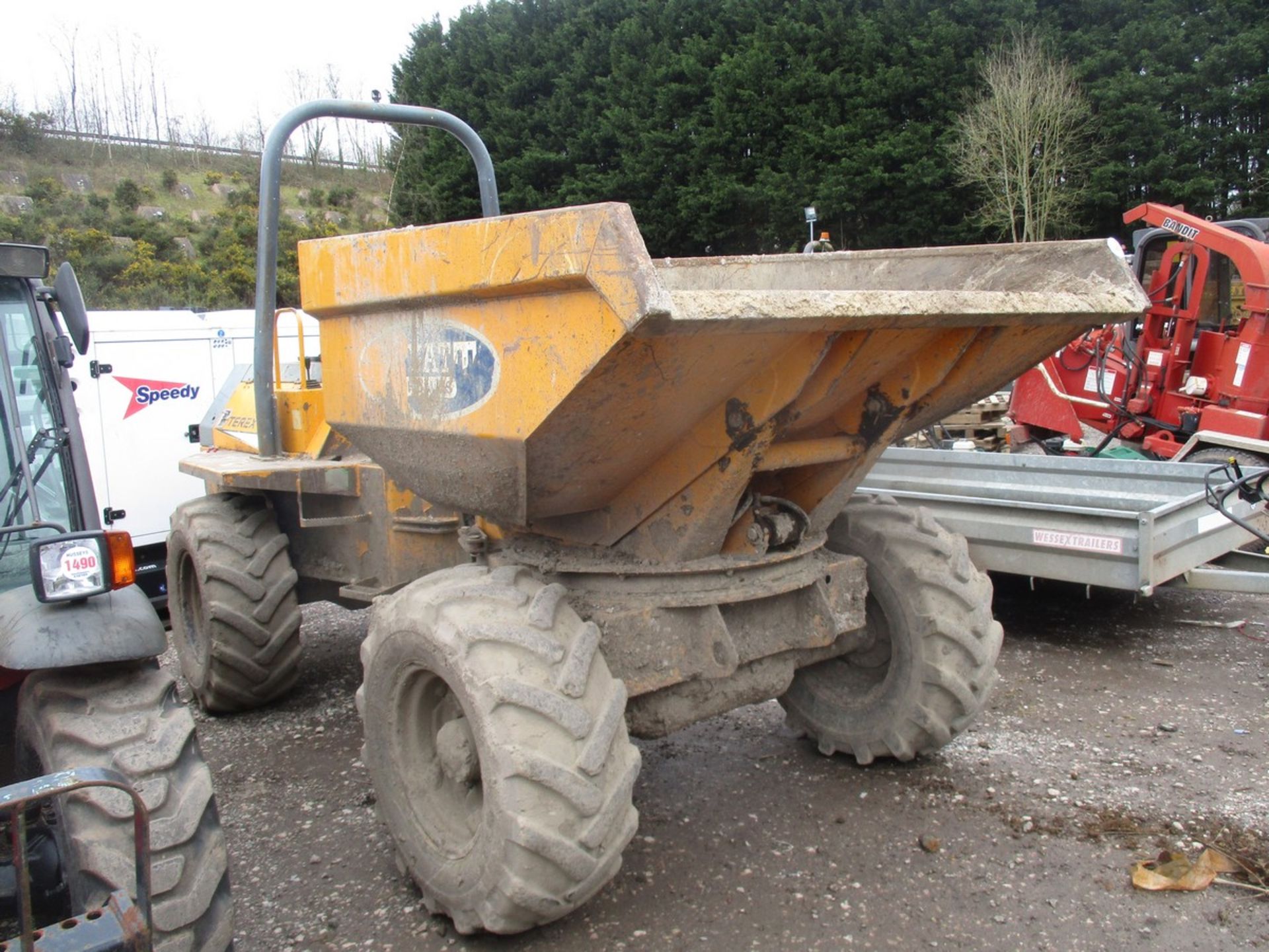 BENFORD 6TON SWIVEL SKIP DUMPER - Image 2 of 6