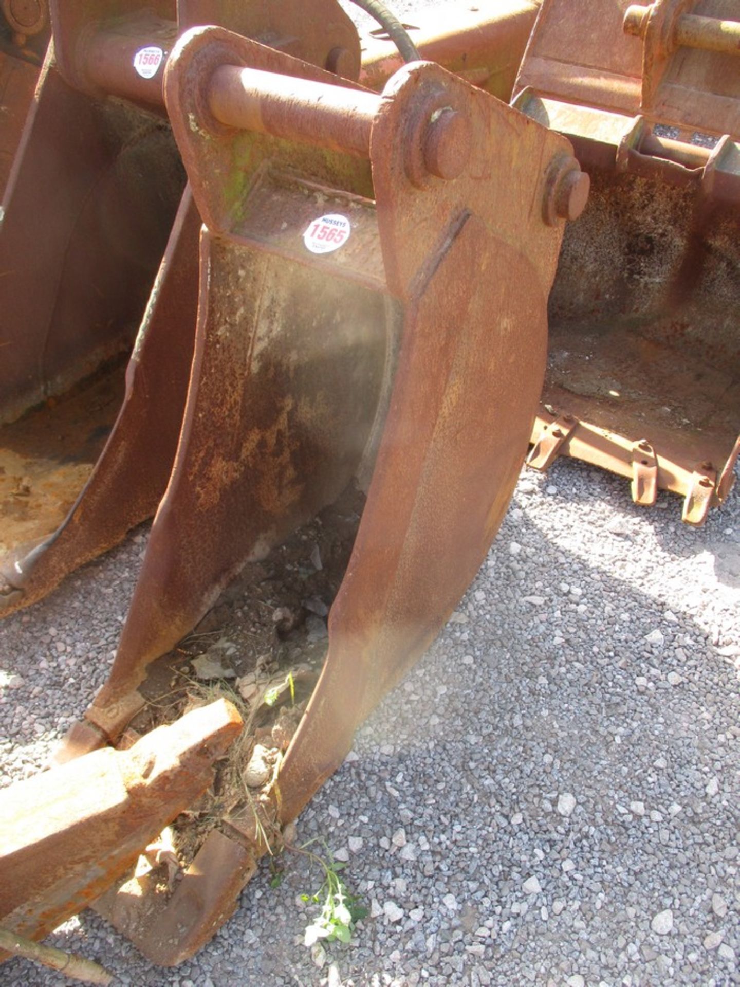 20 TON 18" TRENCH BUCKET