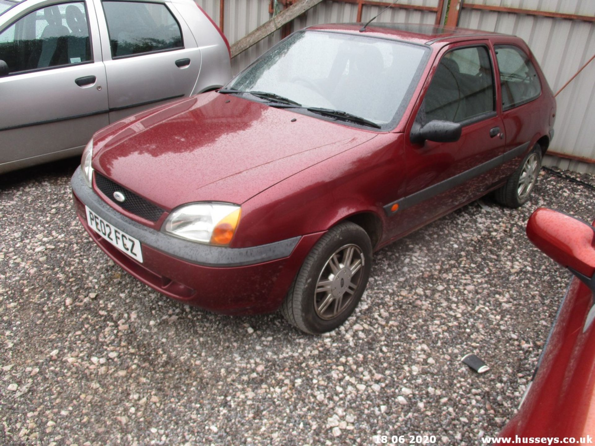 02/02 Ford Fiesta Flight - 1299cc 3dr Hatchback (Red, 122k) - Image 2 of 3