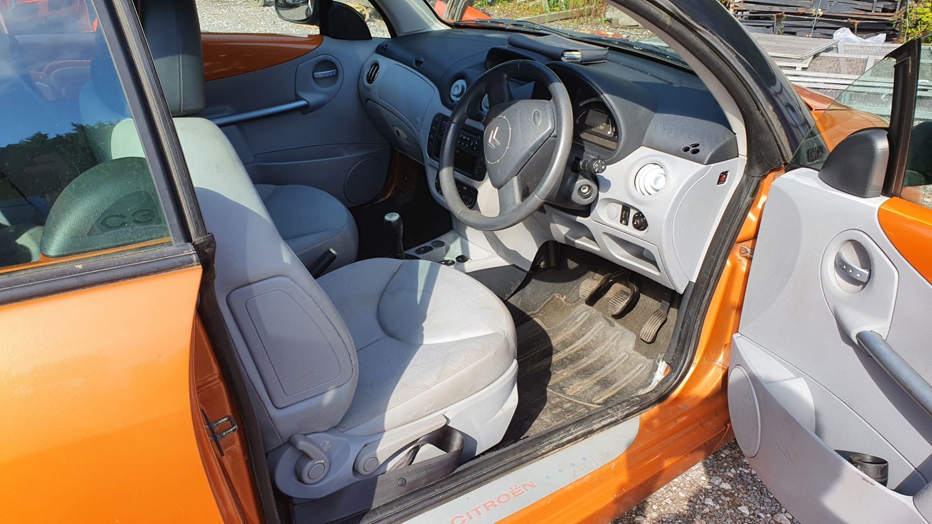 03/03 CITROEN C3 PLURIEL - 1360cc 3dr Convertible (Orange, 78k) - Image 9 of 11