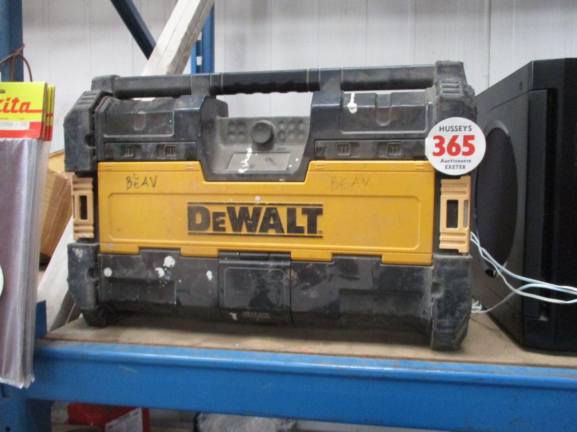 DEWALT RADIO