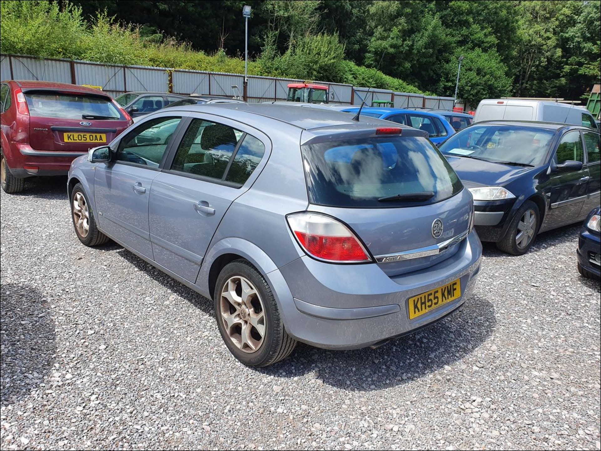 05/55 VAUXHALL ASTRA SXI TWINPORT - 1598cc 5dr Hatchback (Silver, 134k) - Image 6 of 13