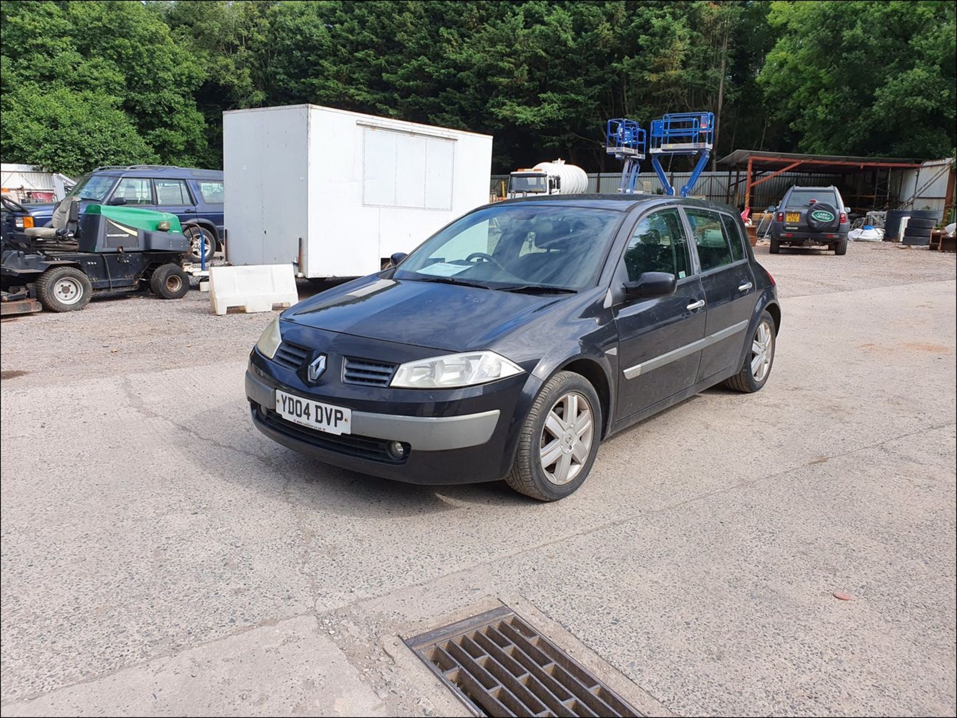 04/04 RENAULT MEGANE DYNAMIQUE DCI 120 - 1870cc 5dr Hatchback (Black, 142k) - Image 4 of 12